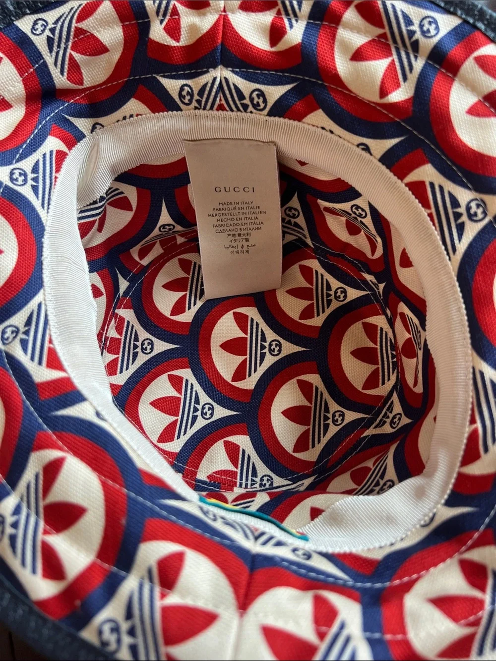 Gucci x adidas Red, Blue & Cream Trefoil Pattern Bucket Hat - Picture 2 of 5